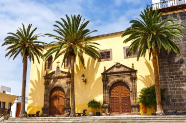 Garachico ana meydanında ile Manastırı, San Francisco, Tenerife, İspanya