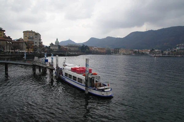 Como, Italy, taken on 28 March 2016, Como town on edge of Lake Como Italy on 28 March 2016 — Stock Photo, Image