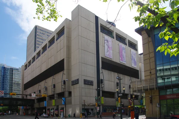 Calgary, Kanada - 26 Mayıs: Glenbow müzesidir Şehir Calgary Alberta Kanada eyaleti bir sanat ve Tarih Müzesi.