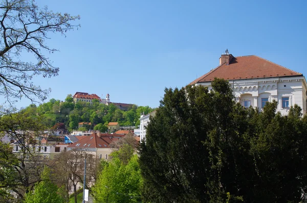 BRNO, CZECH REPUBLIC - 30 апреля: Центр города Брно 30 апреля 2016 года. Брно - второй по величине город в Чехии — стоковое фото