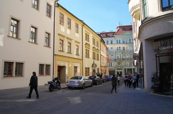 BRNO, RÉPUBLIQUE TCHÈQUE - 30 AVRIL : Le centre-ville de Brno le 30 avril 2016. Brno est la deuxième plus grande ville de la République tchèque — Photo