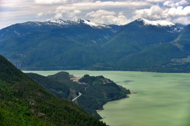 British Columbia 'daki Kıyı Dağları' nda kar yağışıweather forecast
