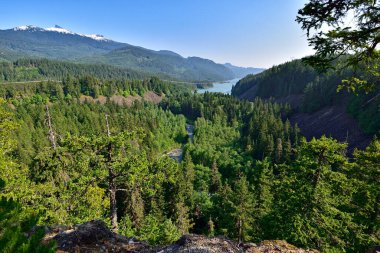 British Columbia 'daki Sahil Dağları. Kanada