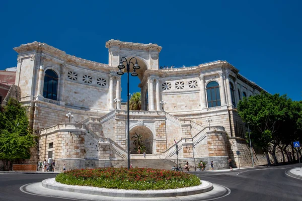 Cagliari Italie Août 2019 Bastione Saint Remy Fortifications Dans Quartier Images De Stock Libres De Droits