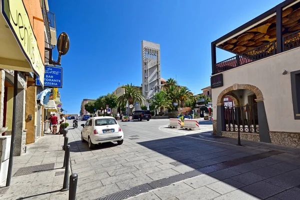 Villasimius Italia Agosto 2019 Iglesia Moderna Campanario Plaza Principal Villasimius — Foto de Stock