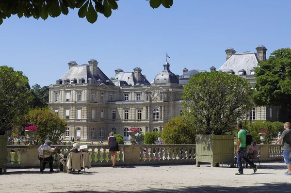 Luxemburg palace i paris — Stockfoto