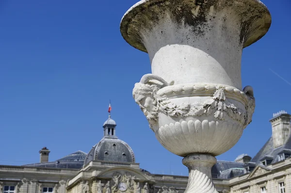 Het detail van luxemburg paleis in Parijs — Stockfoto