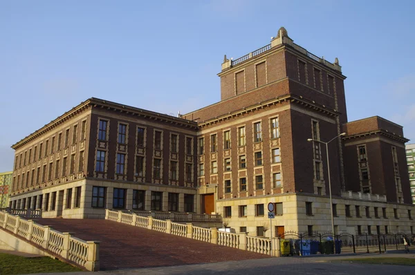 The palace of Zaglebie culture, building in the socrealism style — Stock Photo, Image