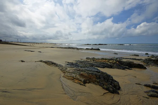 Dune and beach on the north of Portugal in the vicinity of the Esposende town. — Stock Photo, Image