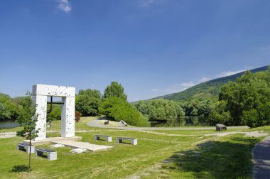 Demir Perde'nin anıt üzerinde Tuna quay Nehri Bratislava, Devin, Slovakya