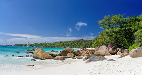 Spiaggia di Anse Lazio sull'isola di Praslin, Seychelles. — Foto Stock