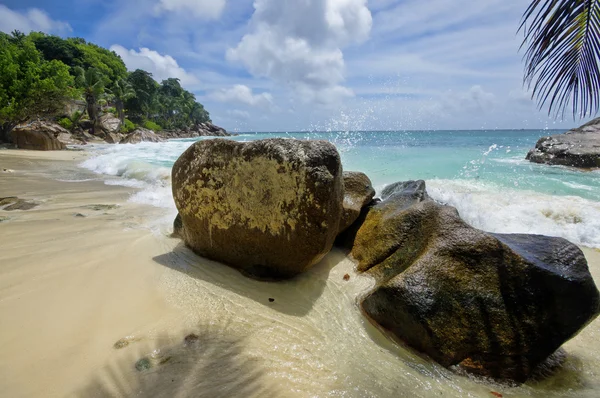 Spiaggia di Anse Patates, Isola di La Digue, Seychelles — Foto Stock