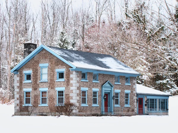 Brick and stone home — Stock Photo, Image