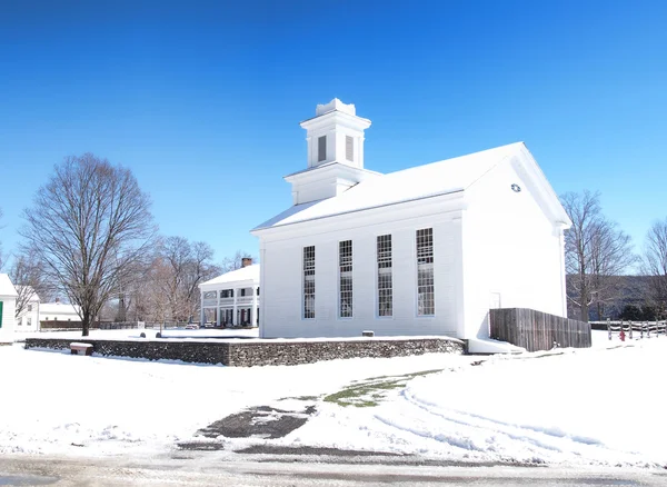 教会在冬天 — 图库照片