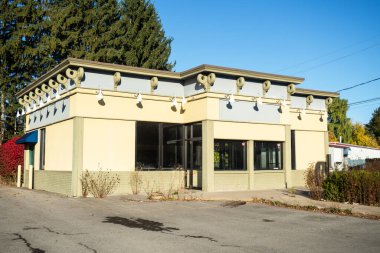 Corona Virüsü salgını sırasında küçük bir restoran kapandı.