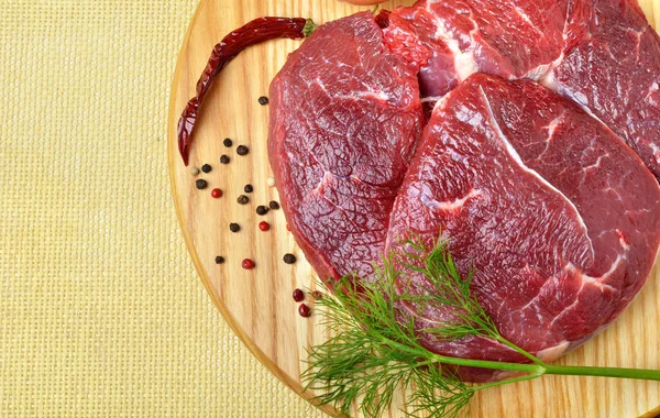 Filete de carne cruda. — Foto de Stock