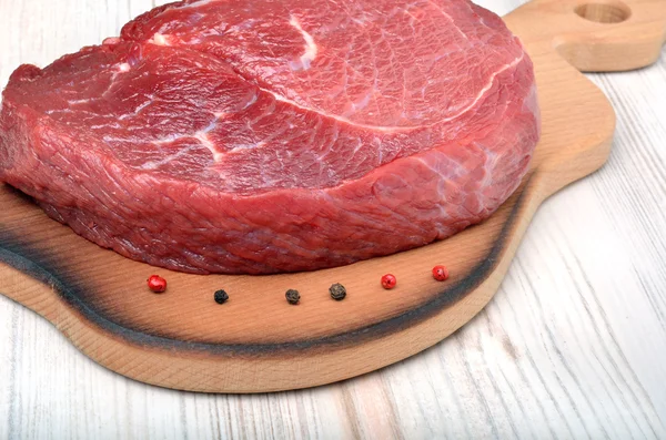 Roh-Rindersteak. — Stockfoto