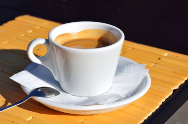 Siyah aromatik kahve 