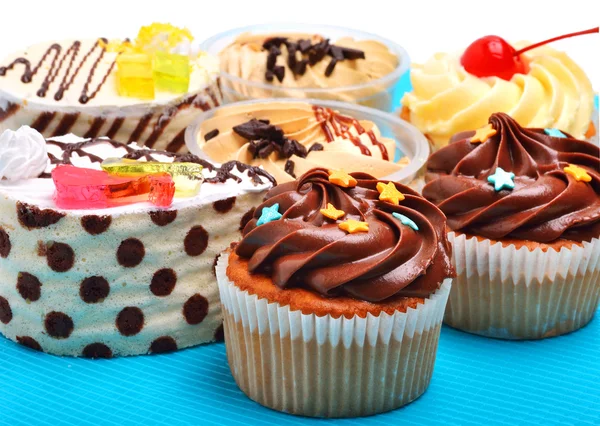 Delicious creamy chocolate muffin, tarts, cakes — Stock Photo, Image