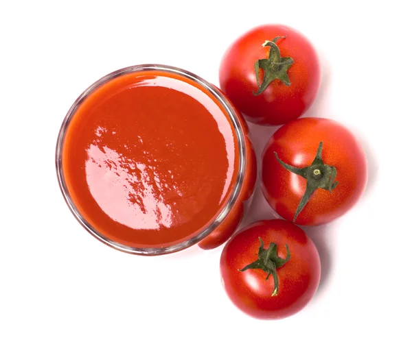 Jugo de tomate en el vaso, tomates cherry — Foto de Stock