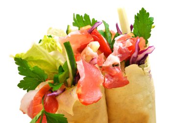 Taze sebze ve et, lavaş, pide, ap ile lezzetli shawarma