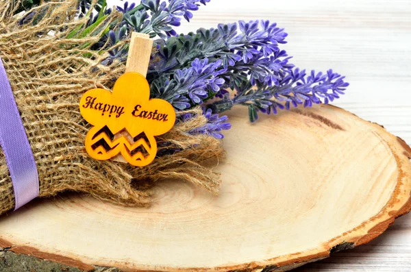 Easter decoration and a bunch of lavender. — Stock Photo, Image