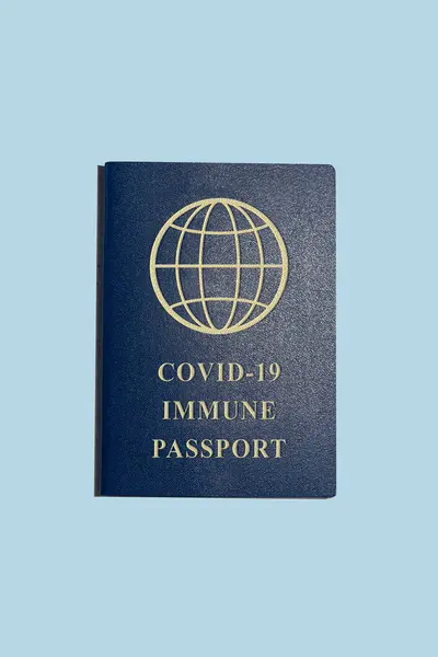 Covid Global Immune Passport Con Lettere Dorate Icona Globe Isolata — Foto Stock