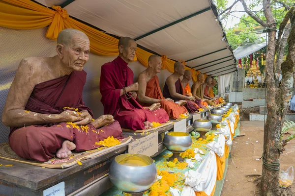 Wat Khao Khitchakut Phawanaram Monks — Stock Photo, Image