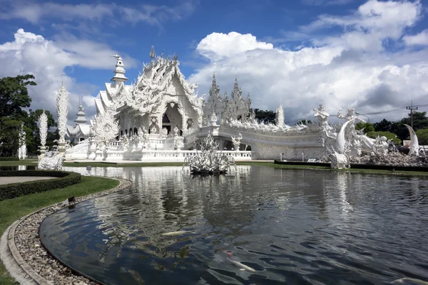 Templo Blanco cerca de Chiang Rai Tailandia — Foto de Stock