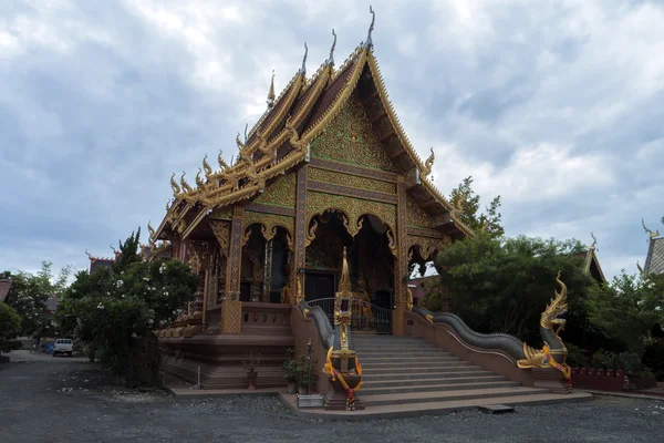 Wat cerca del Parque Nacional Mae Wong — Foto de Stock