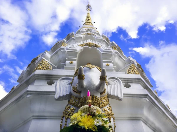 Stupa. Wat Klangwiang. — Stock Photo, Image