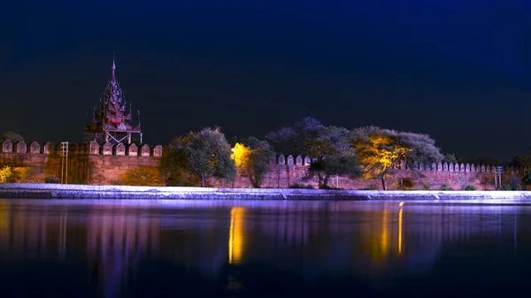 Bastión del Palacio Mandalay . —  Fotos de Stock