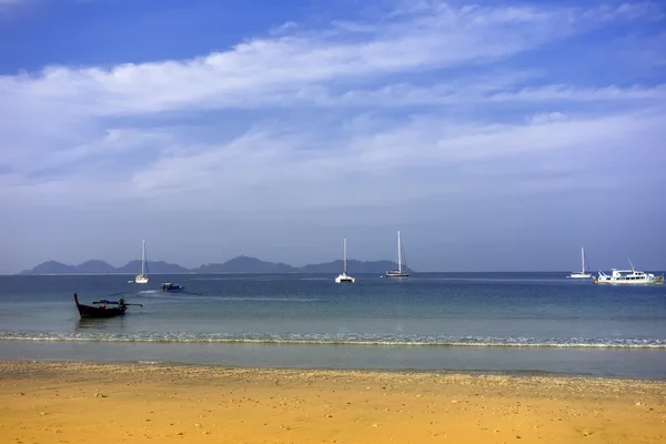 Boats on Charlie Beach. — Stock Photo, Image