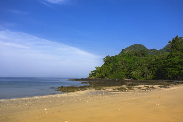 Die Insel Koh Mook Charlie Beach. — Stockfoto