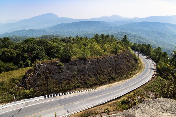 Road to Doi Inthanon — Stock Photo, Image