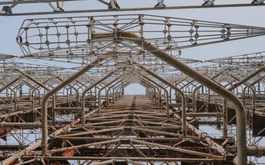 Pripyat 'taki Sovyet anteni düşman füzelerinin ateşlenmesini izlemek için tasarlandı.