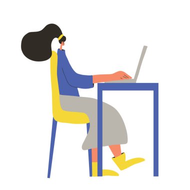 Bilgisayarda çalışan bir kadın. Bilgisayarı kullanan kişi. Vektör düz renk illüstrasyonu.