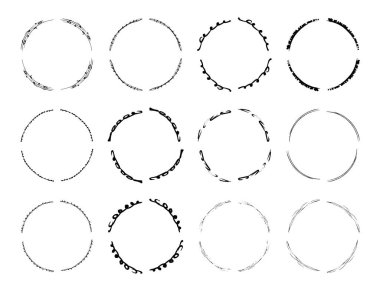 Siyah yuvarlak grunge çerçeveler seti. Geometrik boş sınır koleksiyonu. Vektör illüstrasyonu.