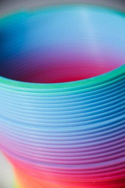 Plastik renkli gökkuşağı dokusu. Oyuncak gökkuşağı.