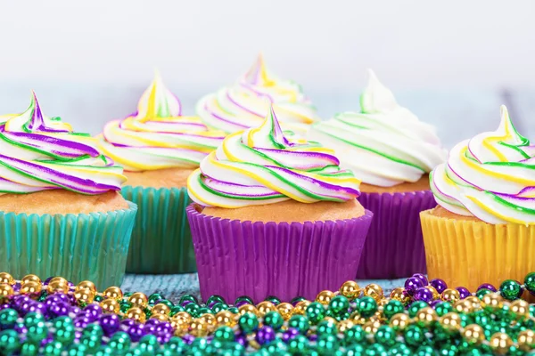 Martedì Grasso cupcake e perline — Foto Stock