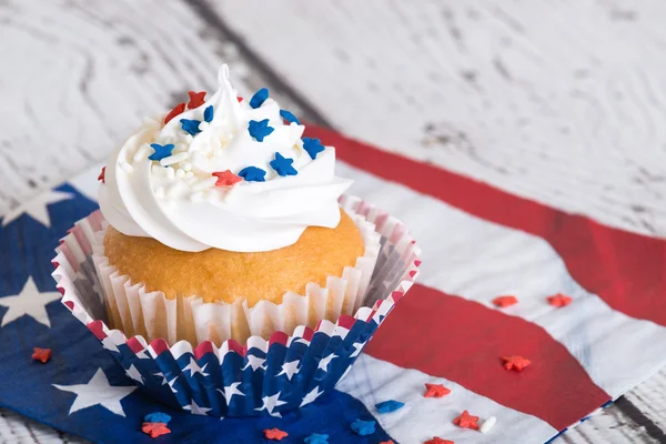 振りかけると愛国のカップケーキ — ストック写真