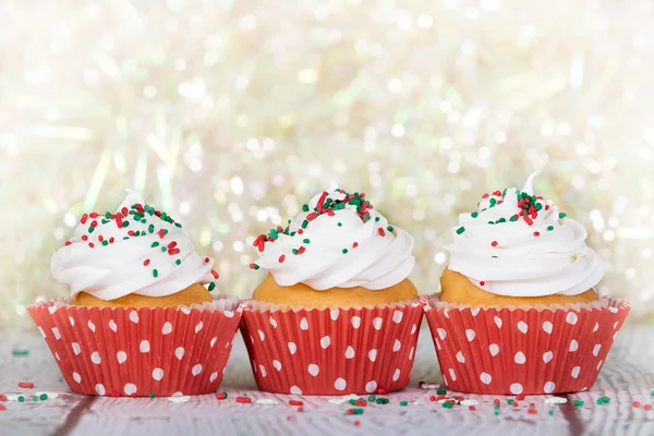 Christmas cupcakes with vanilla frosting — Stock Photo, Image