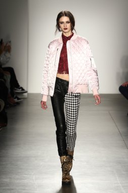 iijin sonbahar 2016 New York Moda Haftası sırasında