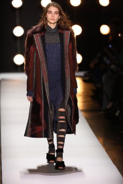 BCBGMAXAZRIA sonbahar 2016 defile