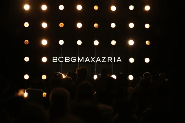 Desfile de moda Otoño 2016 BCBGMAXAZRIA — Foto de Stock