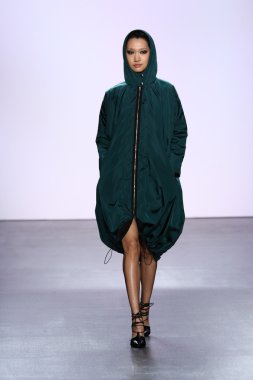 Francesca Liberatore göster