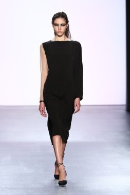 Francesca Liberatore göster