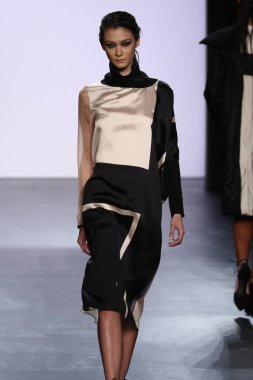 Francesca Liberatore göster