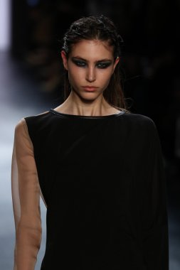 Francesca Liberatore göster