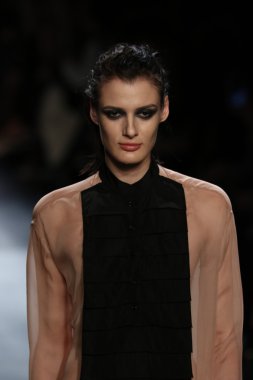 Francesca Liberatore göster